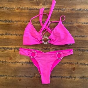Beach Bunny Pink Bikini, Top DD, bottoms Large